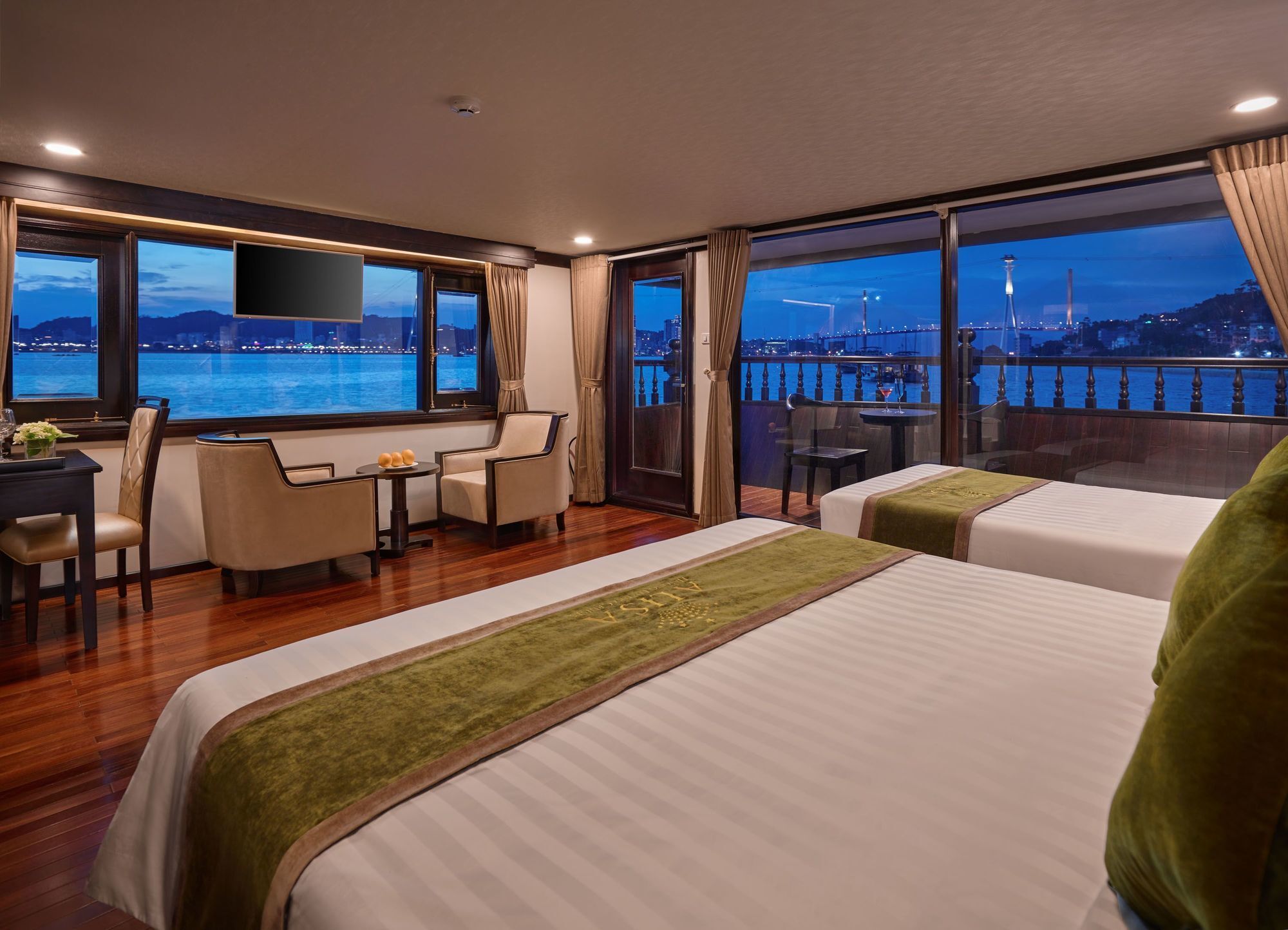 Отель Alisa Premier Cruise Халонг Экстерьер фото