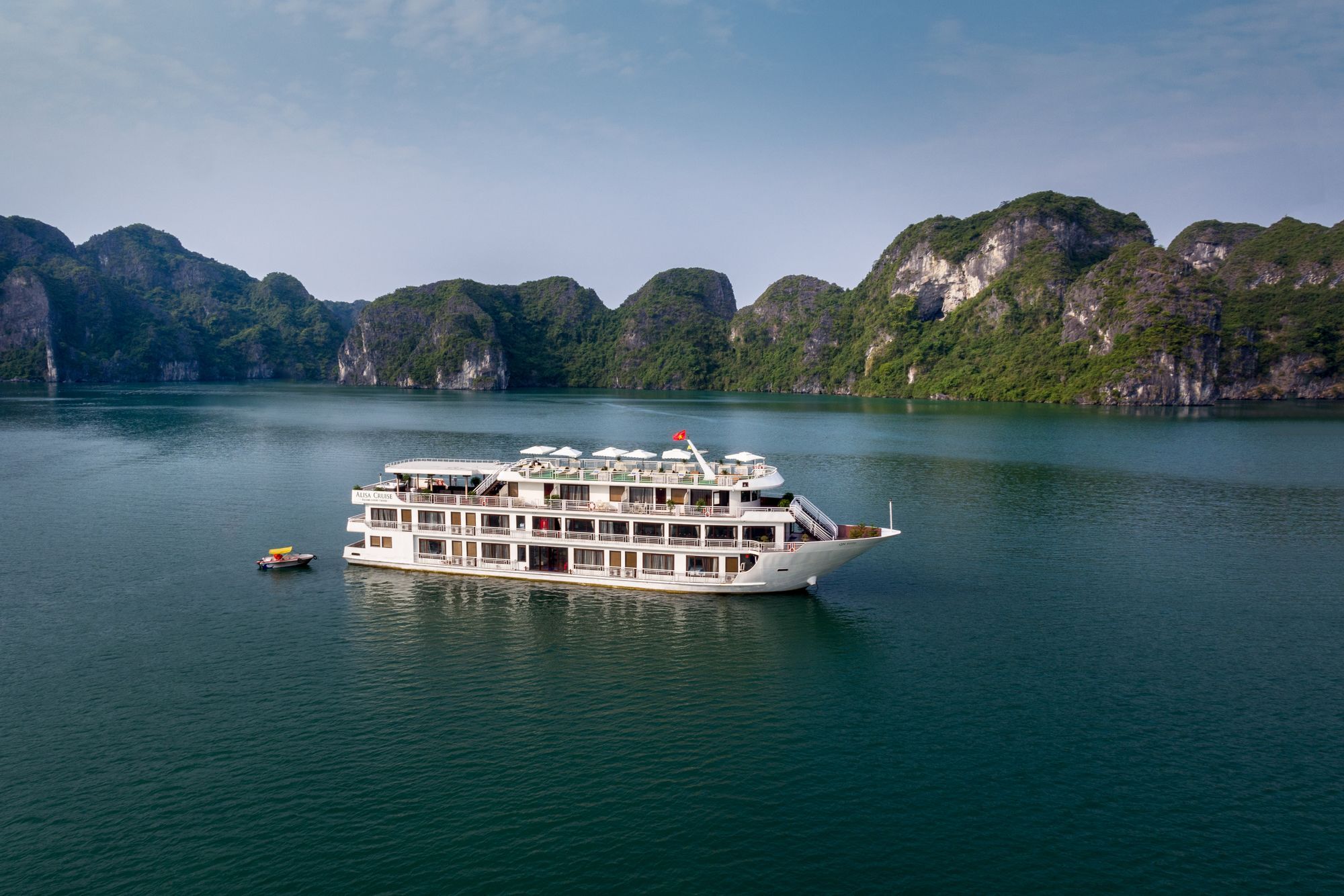 Отель Alisa Premier Cruise Халонг Экстерьер фото