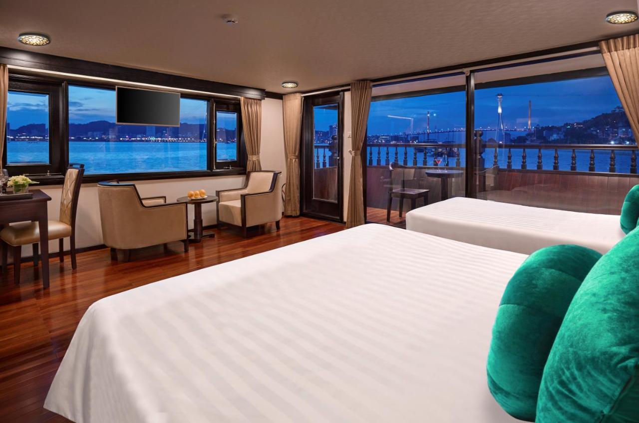 Отель Alisa Premier Cruise Халонг Экстерьер фото